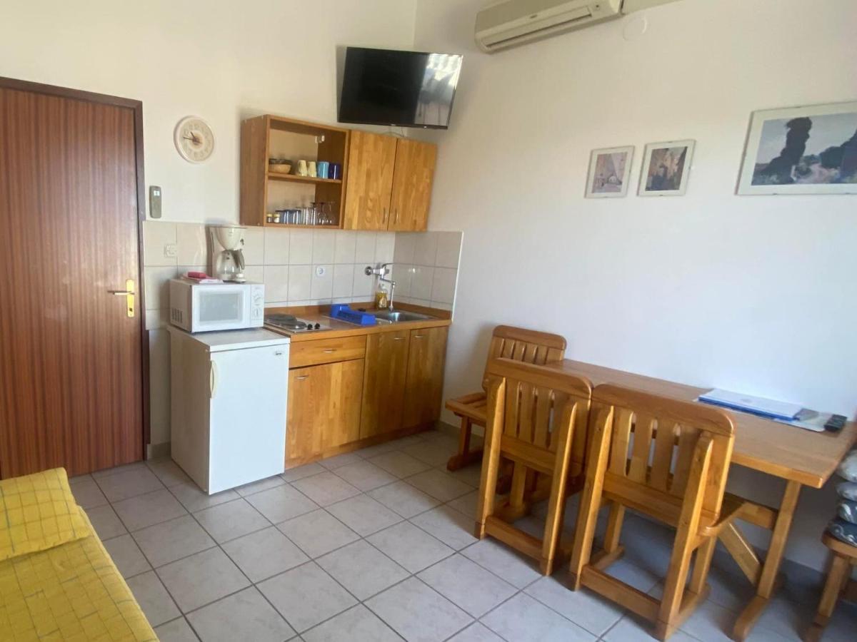 Apartmani Sunset لوبار المظهر الخارجي الصورة