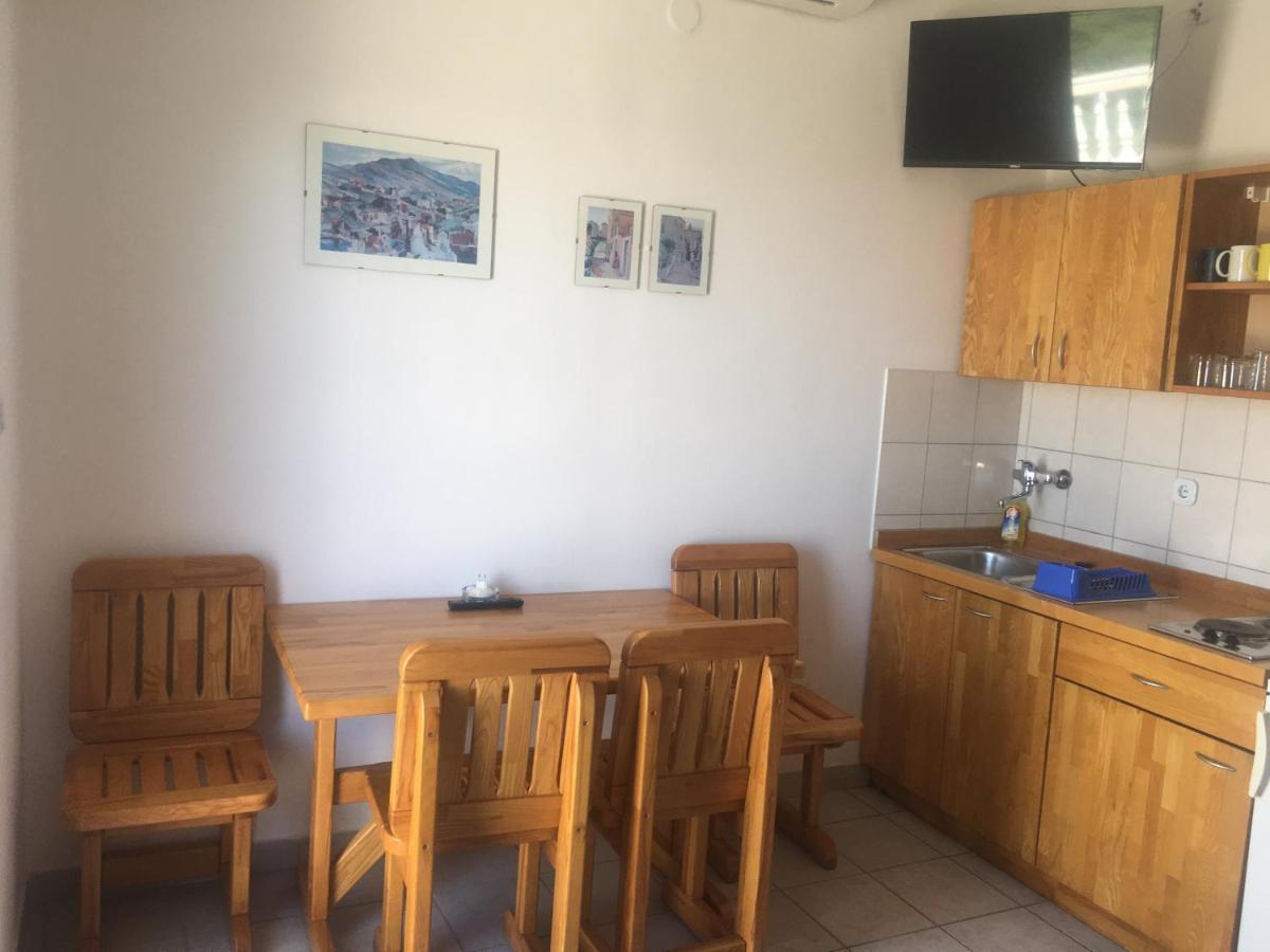 Apartmani Sunset لوبار المظهر الخارجي الصورة